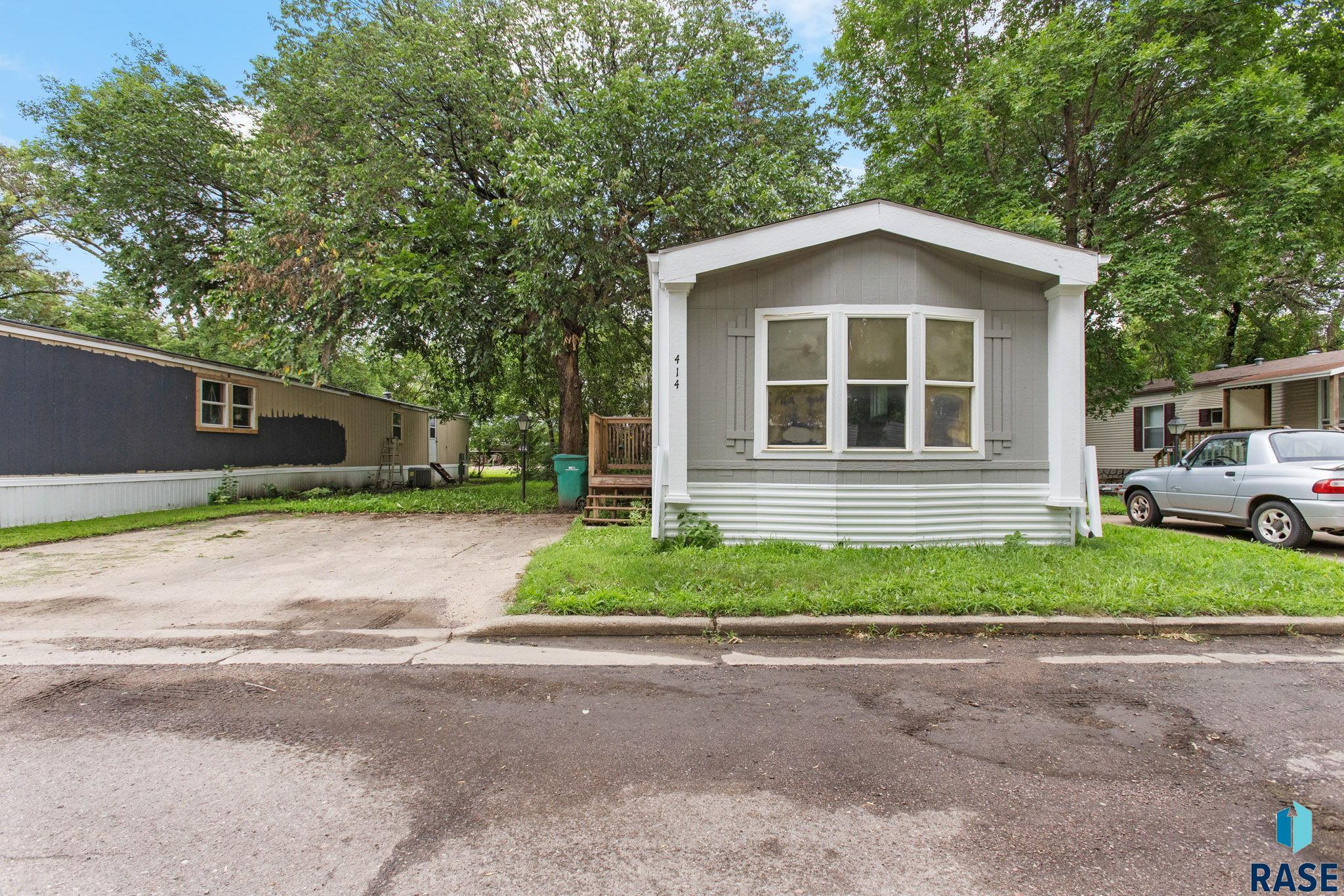 414 N Todd Pl  Sioux Falls SD 57107 photo