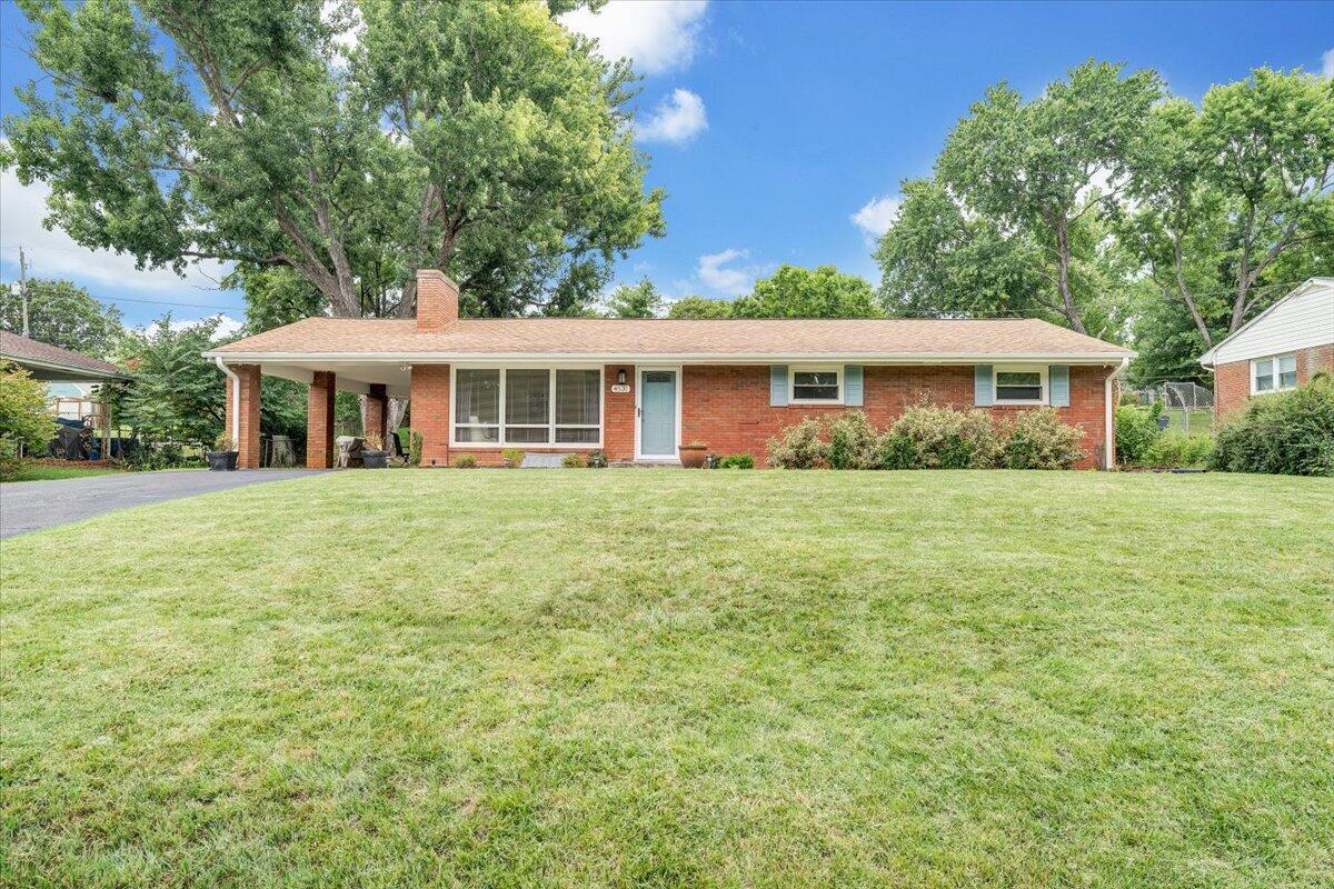 4531 Cresthill Dr  Roanoke VA 24018 photo