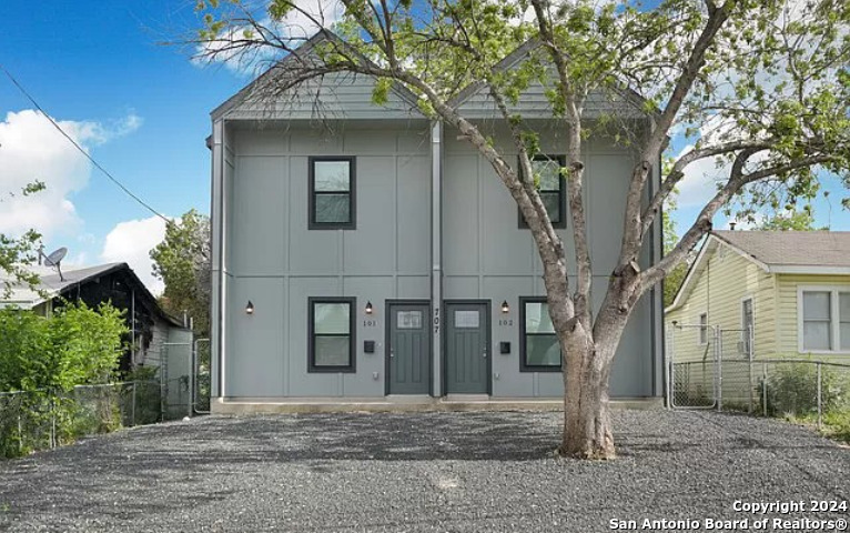 Property Photo: 707 Runnels Ave 101 TX 78208