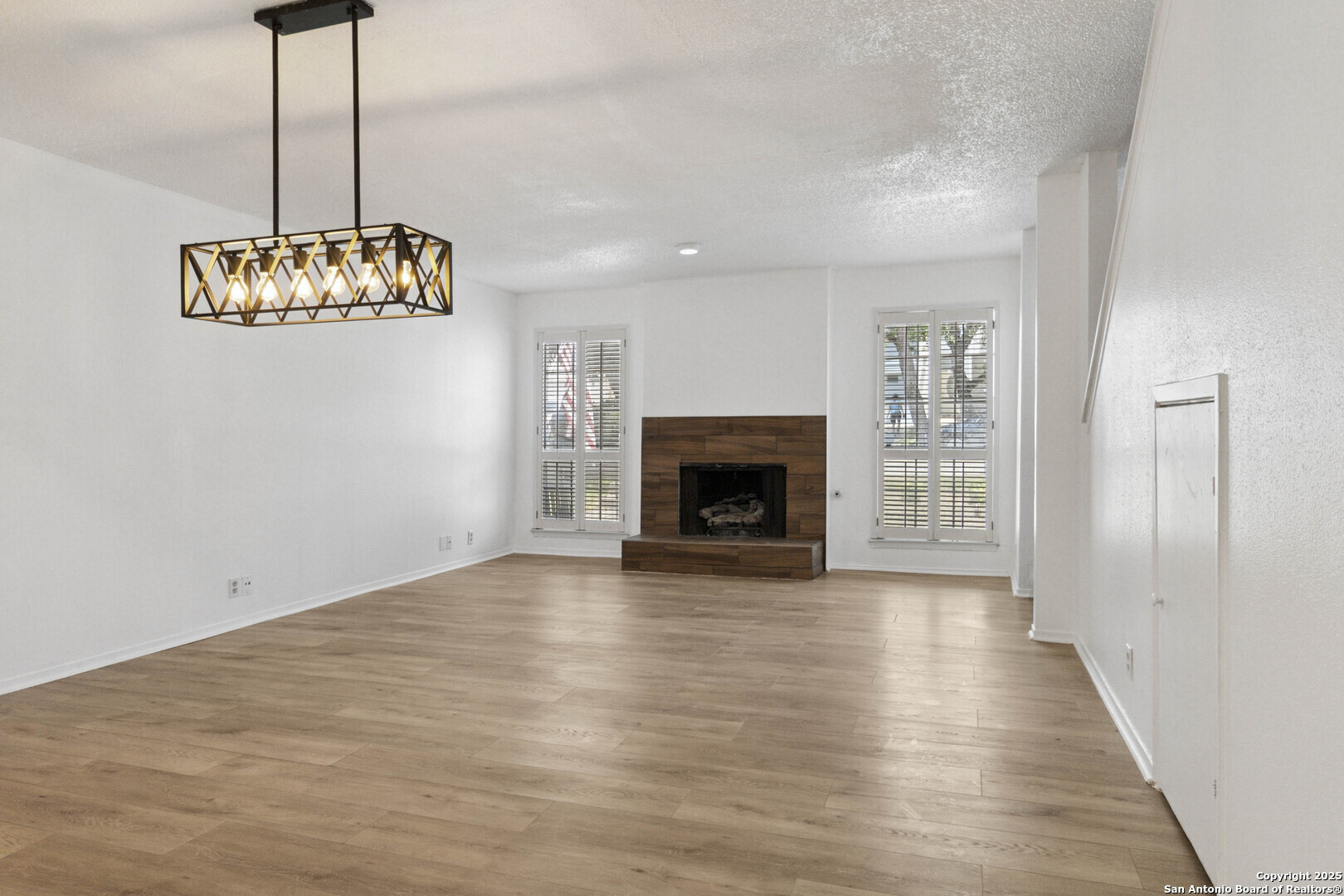 Property Photo:  8117 Scottshill  TX 78209 
