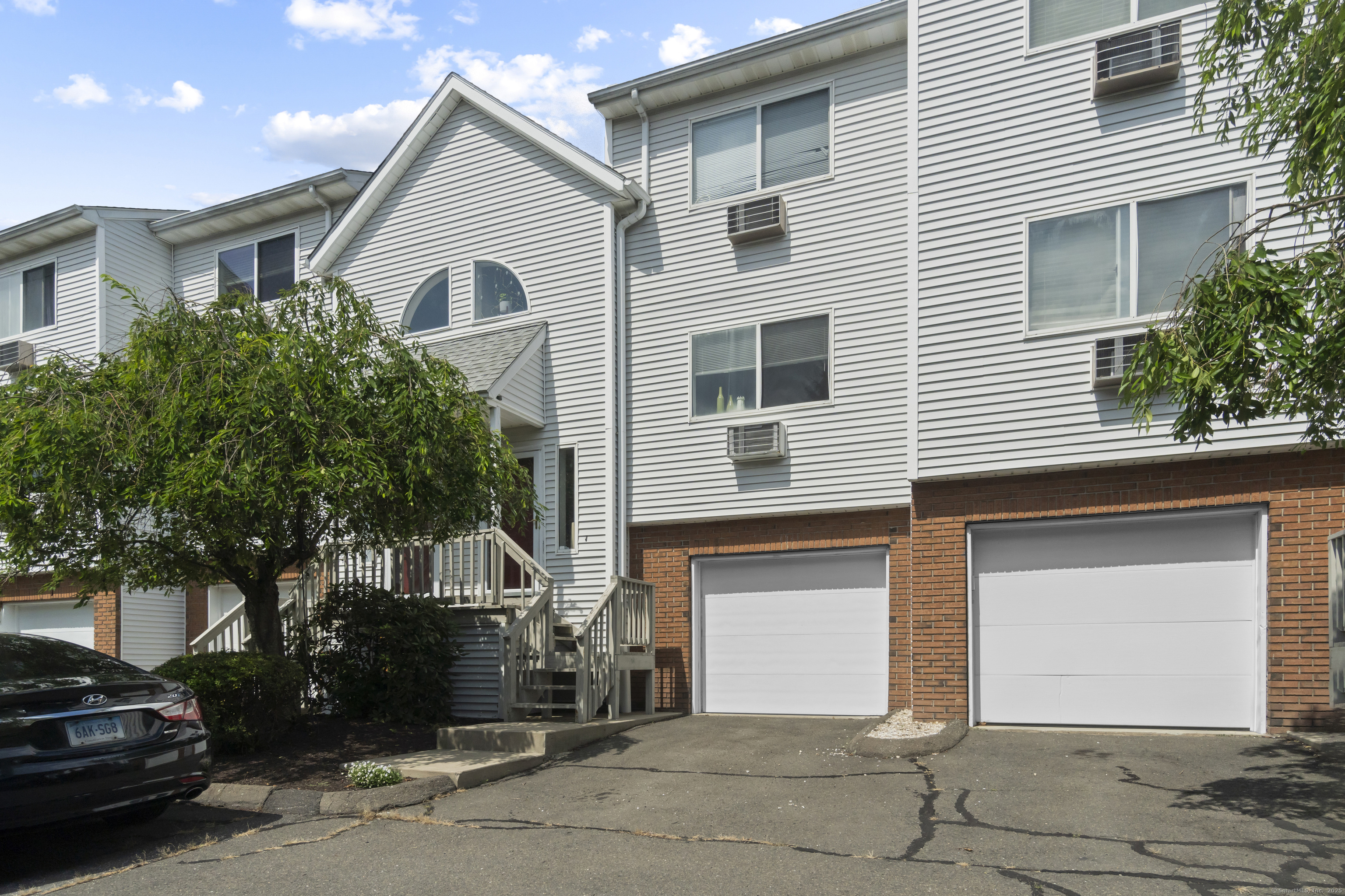 Property Photo:  925 Oronoke Road 14F  CT 06708 
