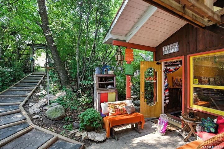 Property Photo:  309 Evenson Avenue  SK S0K 4T1