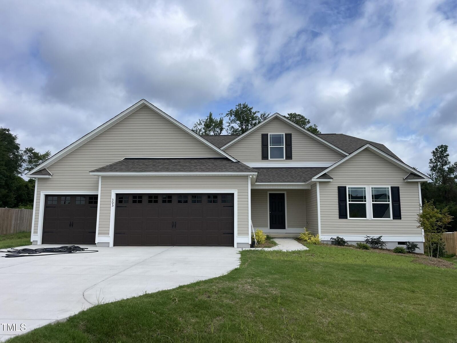 Property Photo:  305 Touchdown Way  NC 27504 