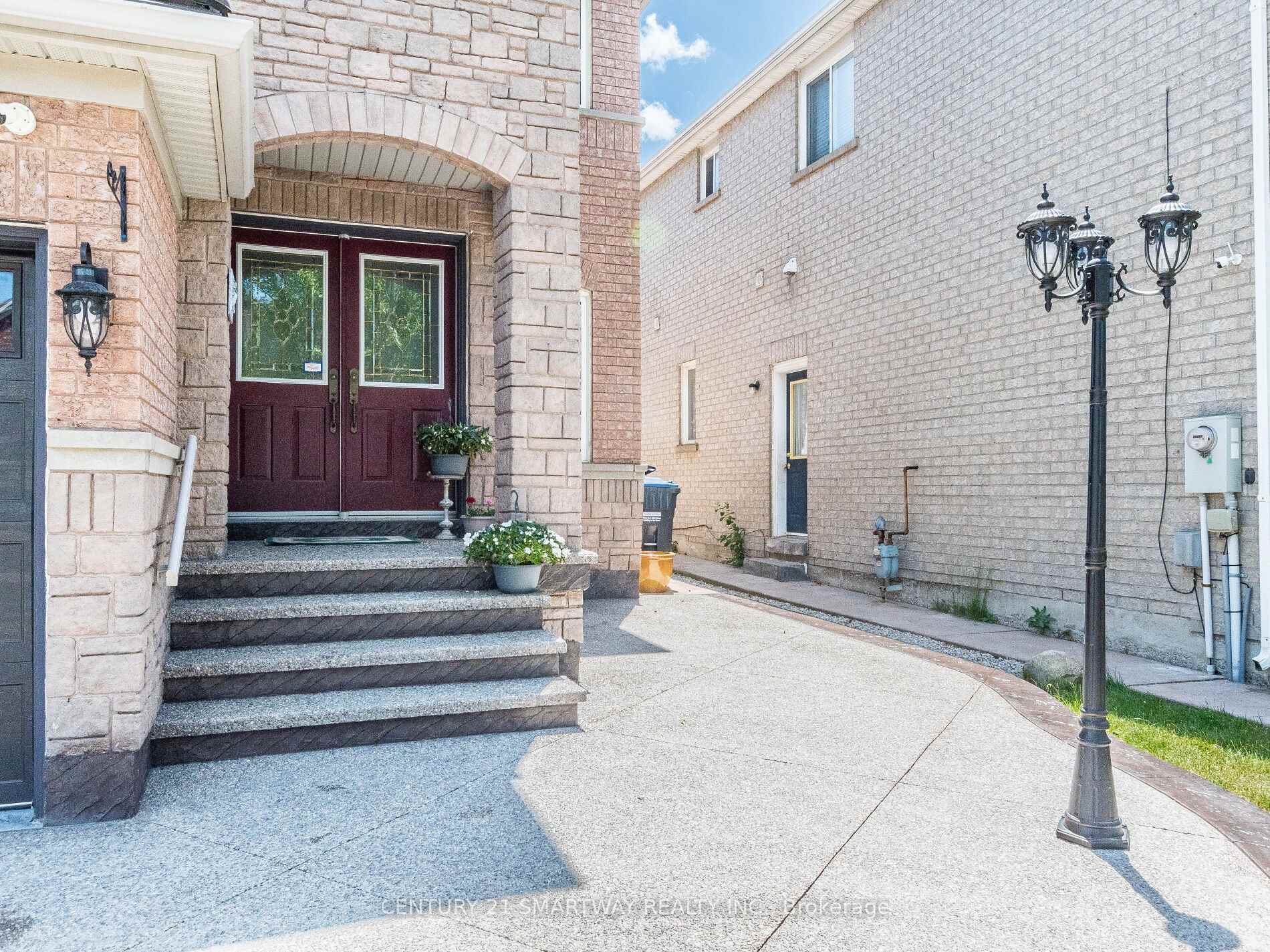 Photo de la propriété:  38 Bottlebrush Drive  ON L6R 2Z5 