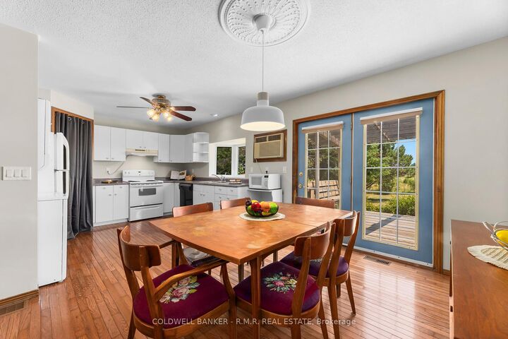 Property Photo: 550 Angeline Street N ON K9V 4R1