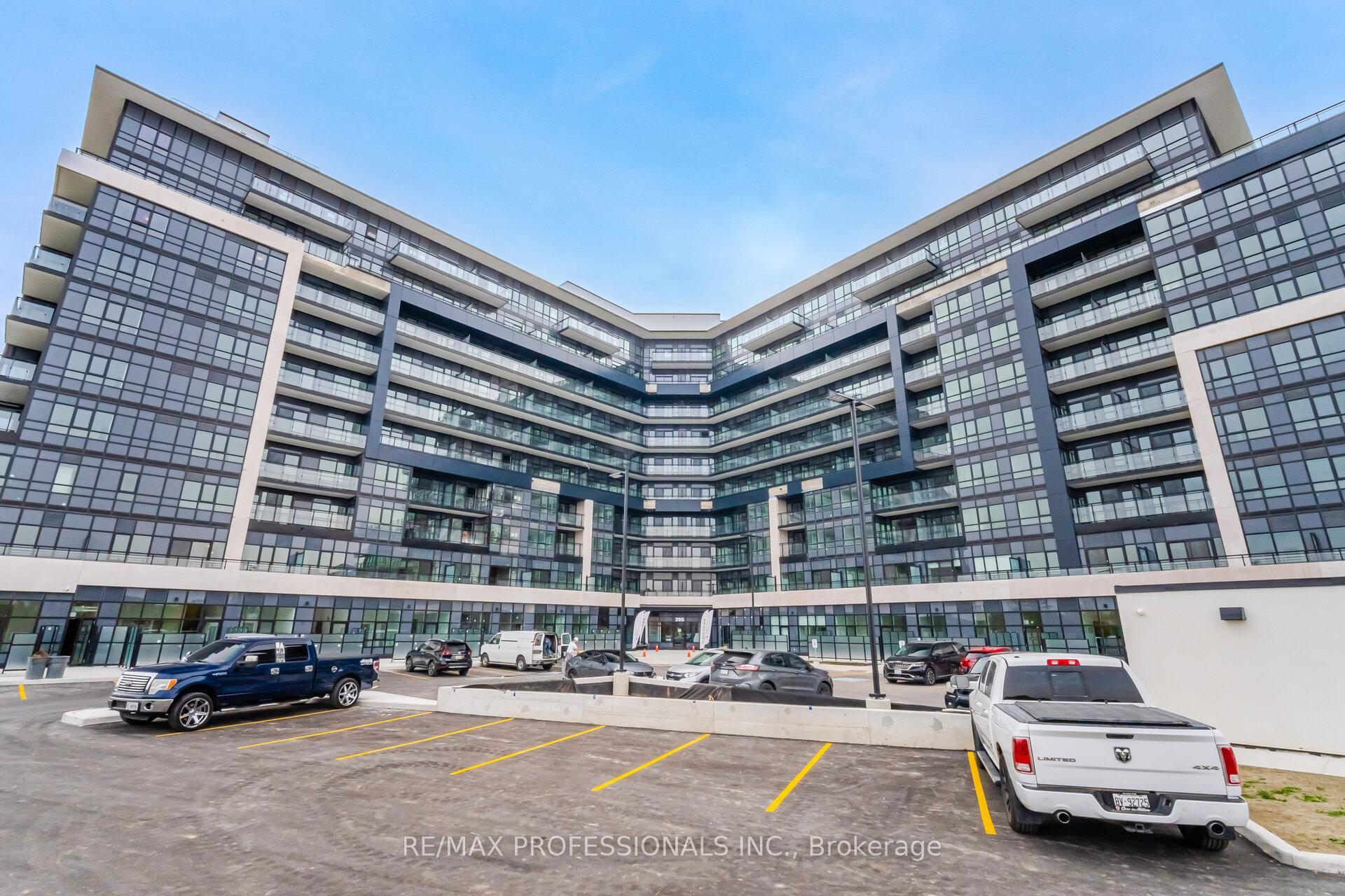 Property Photo: 395 Dundas Street W 603 ON L6M 5R8