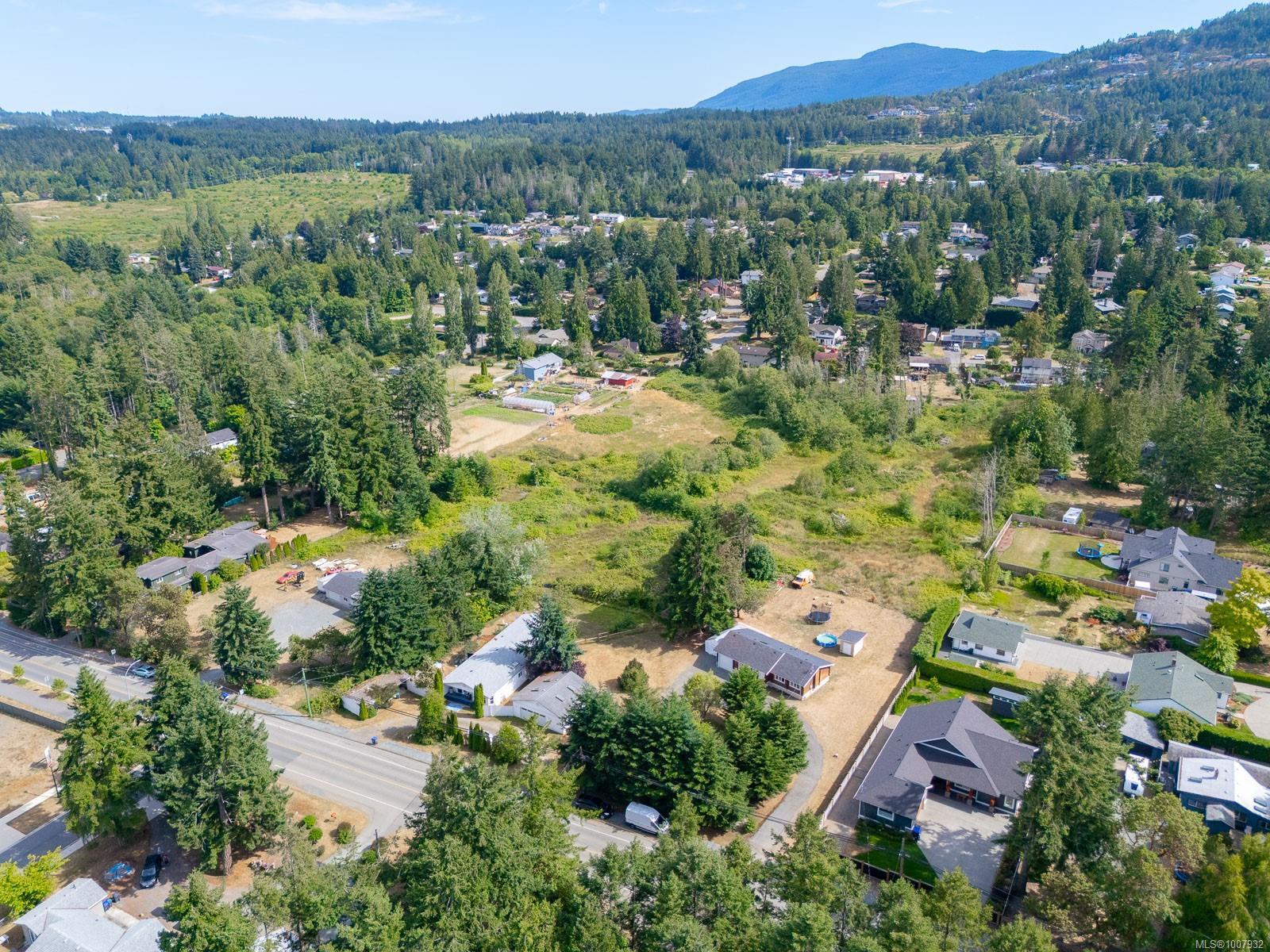 Photo de la propriété:  7405/7425 Lantzville Rd  BC V0R 2H0 