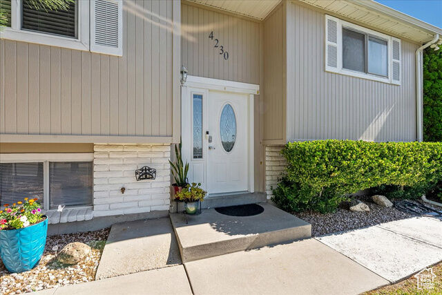 Property Photo:  4230 W Stratus St  UT 84118 