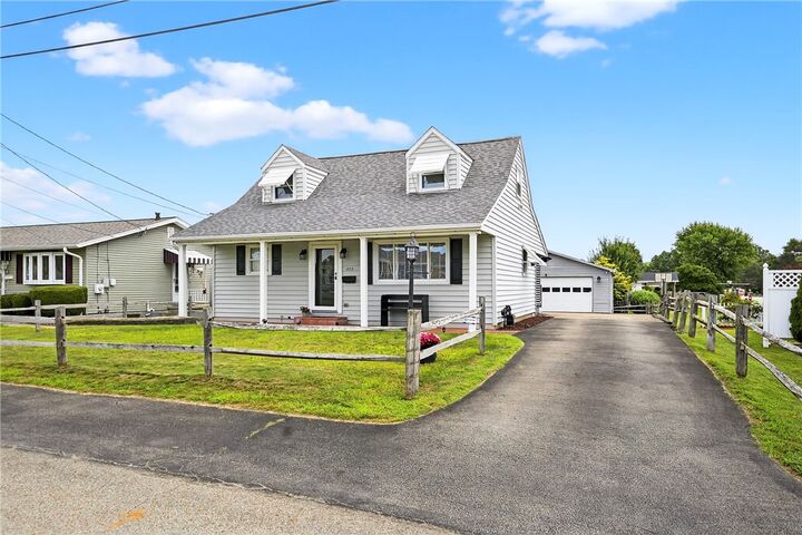 Property Photo: 423 Victoria Street PA 15012