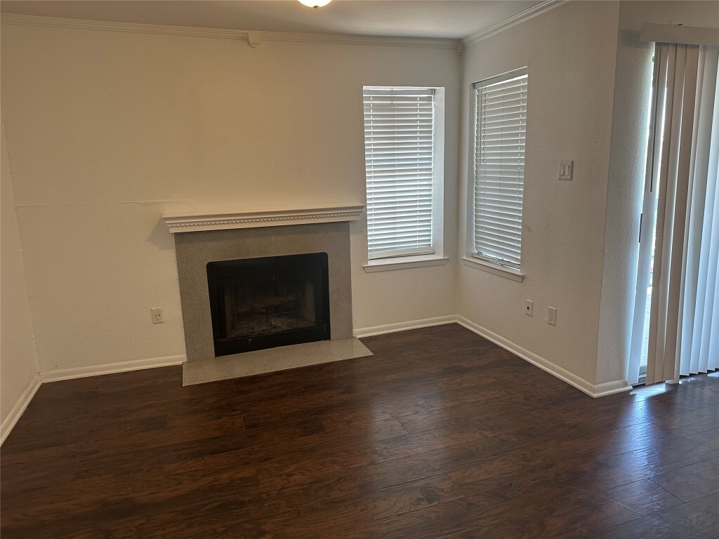 Property Photo: 4500 Oltorf St Street E 105 TX 78741