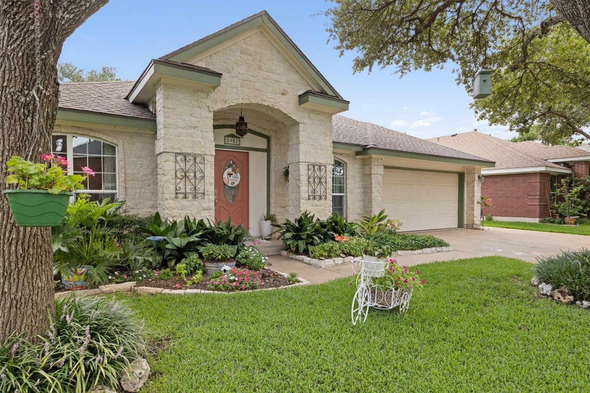 Property Photo:  8907 Marthas Drive  TX 78717 