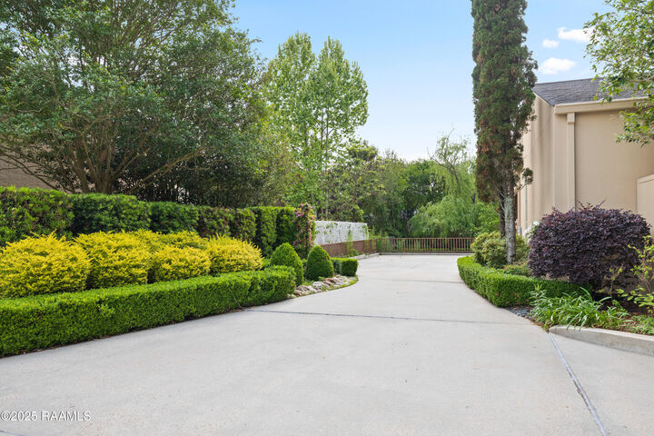 Property Photo:  103 Oakwater Drive  LA 70503 