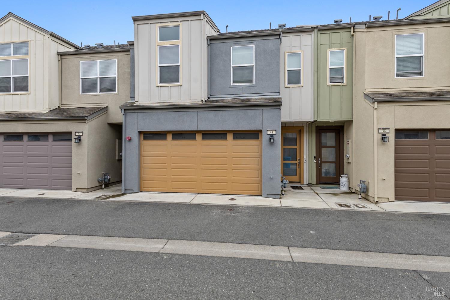 Property Photo: 44 Briar Bush Way CA 95407