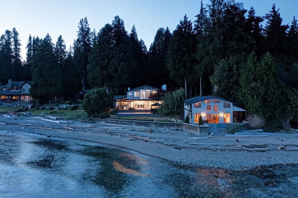 Property Photo: 3177 Beach Avenue BC V0N 2W2