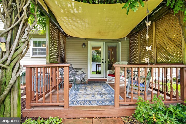 Property Photo:  104 Chelmsford Drive  PA 17547 