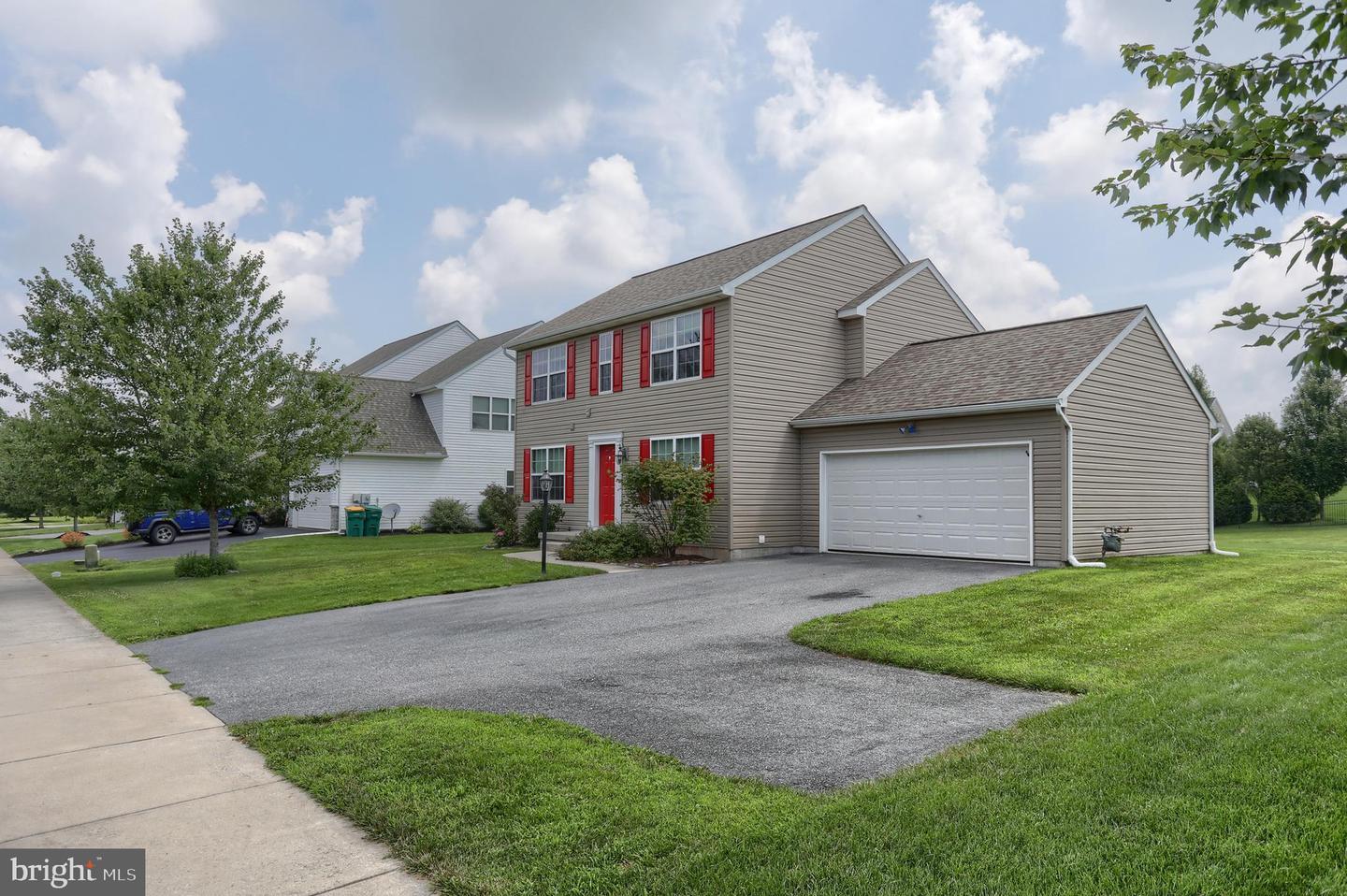 Property Photo: 150 Woodlawn Avenue PA 17078