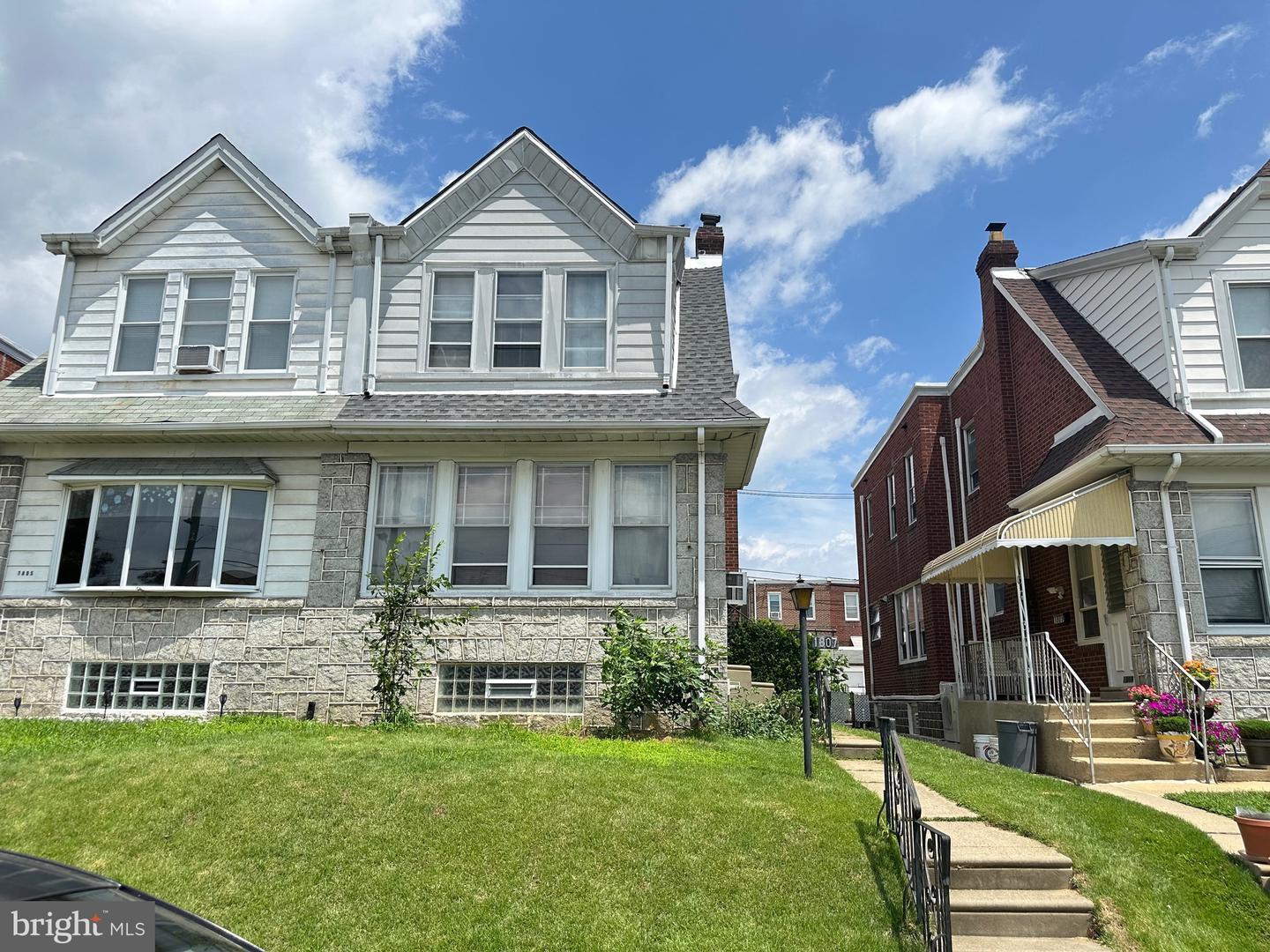1807 Napfle Avenue  Philadelphia PA 19111 photo
