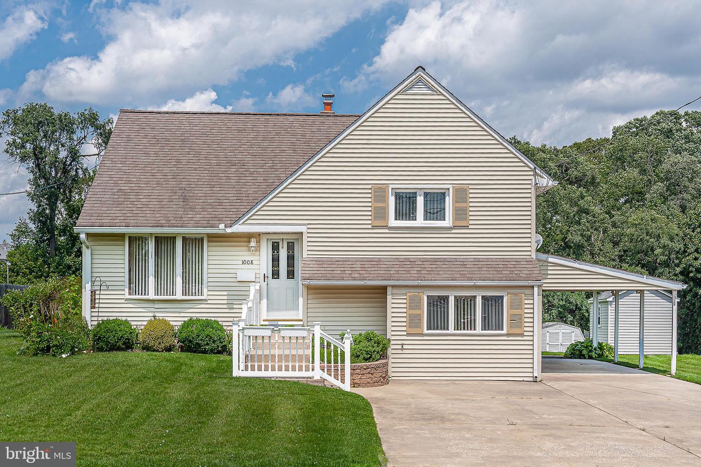 Property Photo: 1008 San Jose Drive NJ 08029