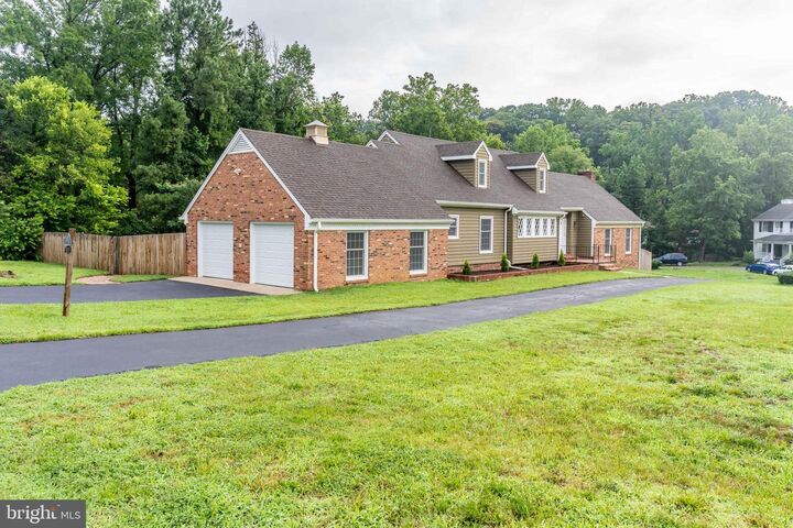 142 Woodland Road  Fredericksburg VA 22401 photo