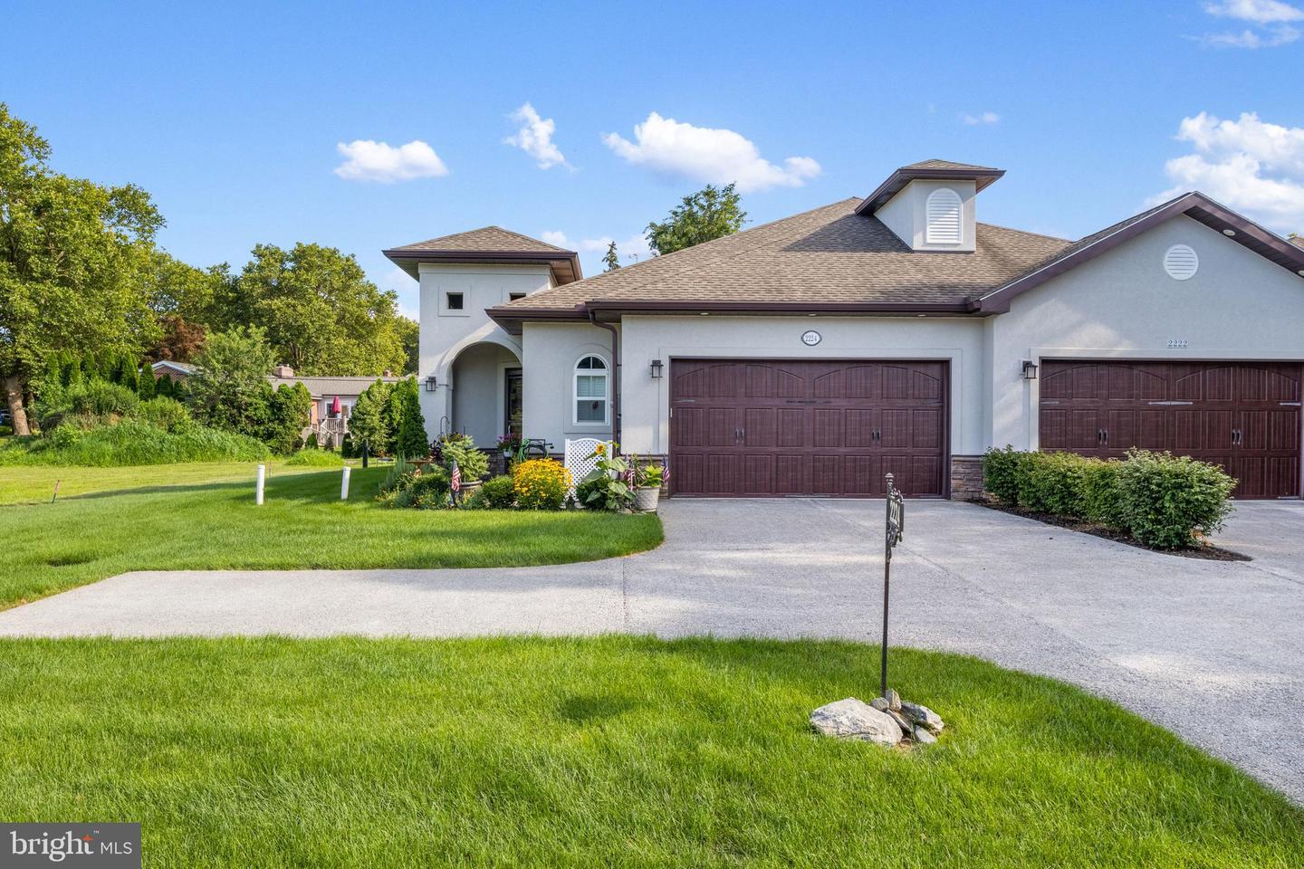Property Photo:  2224 Eastern Boulevard B  PA 17402 