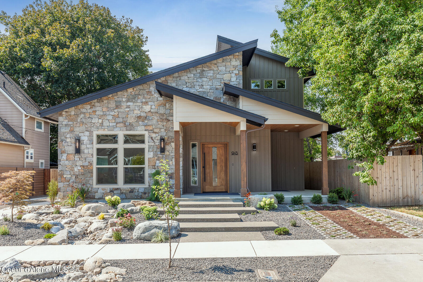 Property Photo: 945 N 5th St ID 83814
