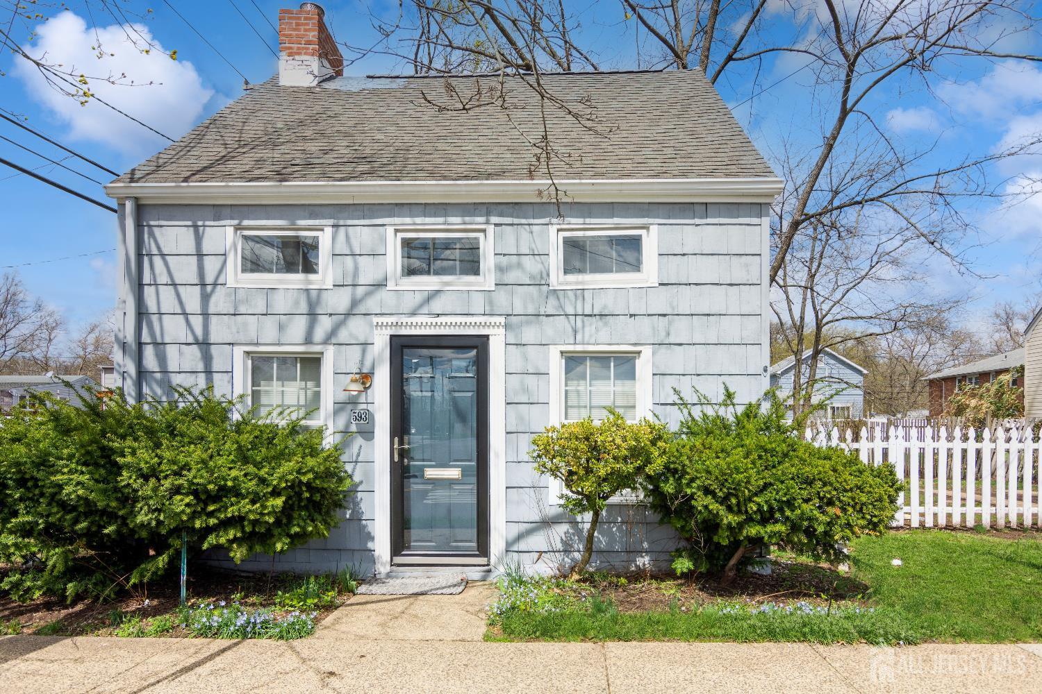 Property Photo:  593 Hazelwood Avenue  NJ 07065 