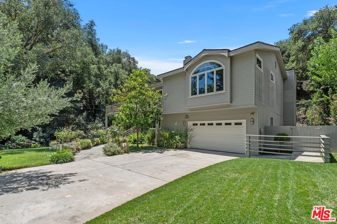Property Photo: 24753 Mulholland Hwy CA 91302