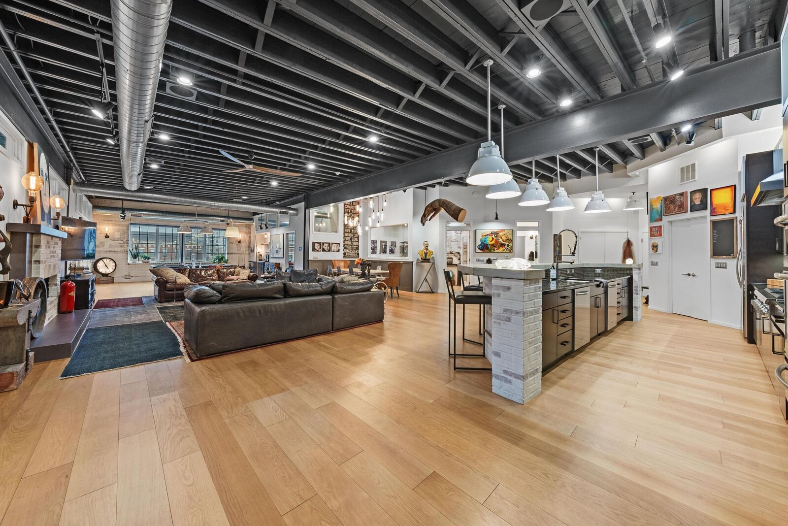 Property Photo:  17 W 3rd Avenue  OH 43201 