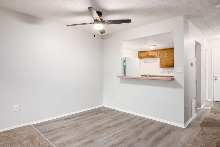 Property Photo: 2844 Stonecreek Court OH 43224
