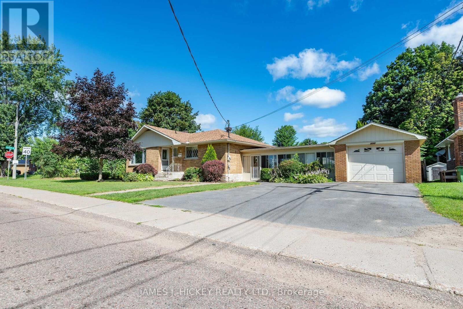 Property Photo: 363 Bell Street ON K8A 2K3