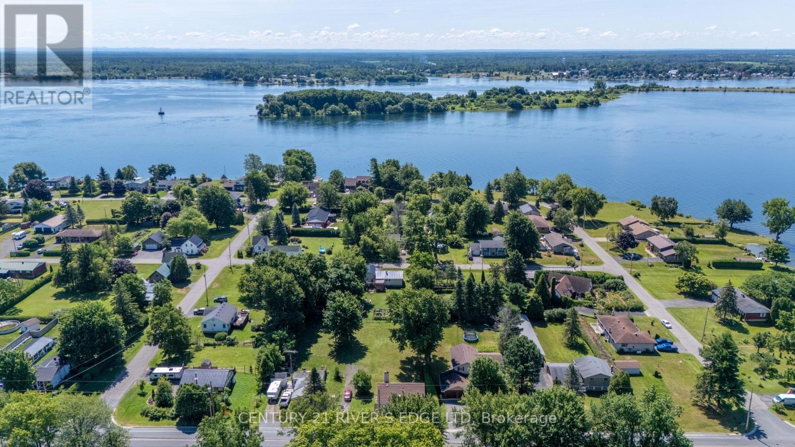Property Photo: 12084 Lakeshore Drive ON K0C 1X0