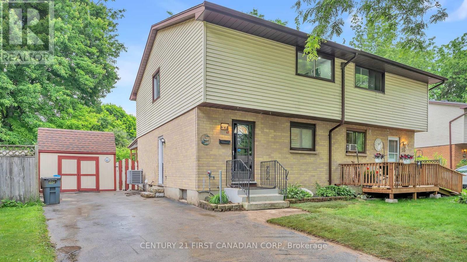 57 Mohegan Crescent  London East (East D) ON N5V 2X7 photo