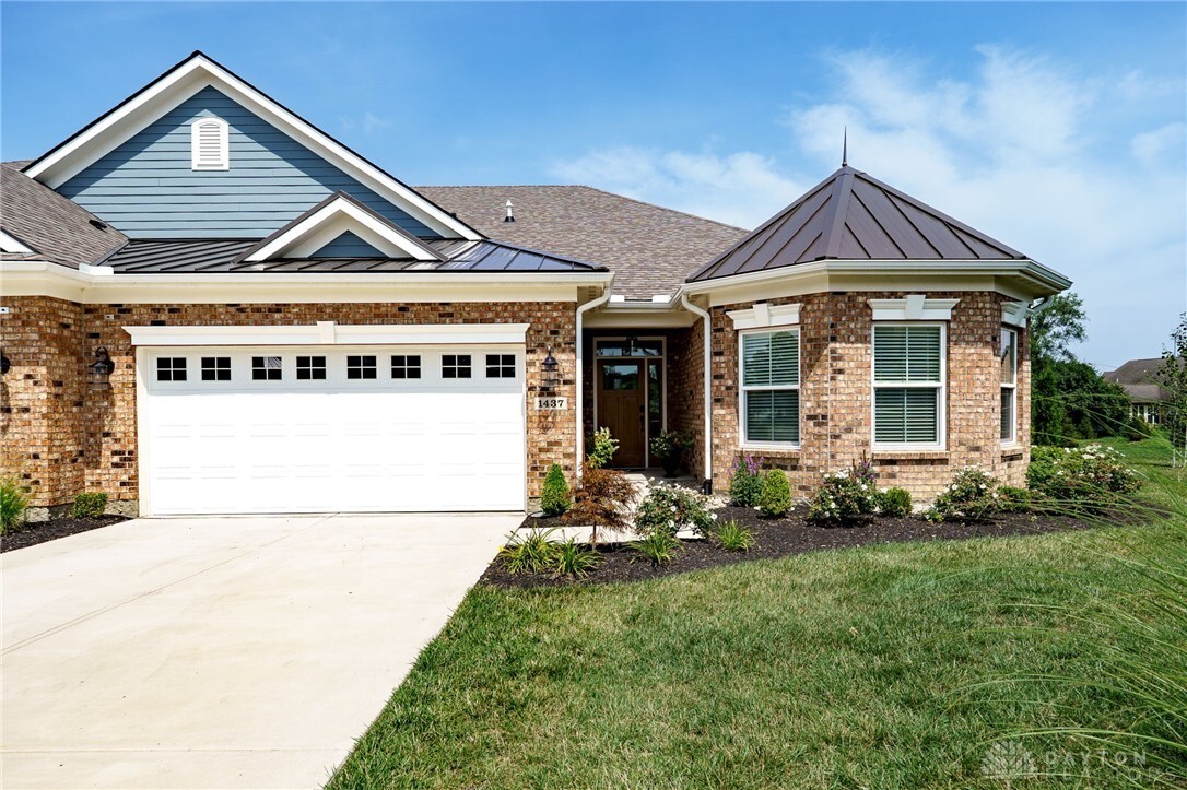 Property Photo:  1437 Spanish Moss Way  OH 45458 