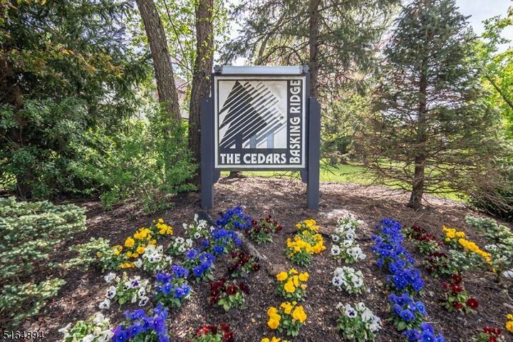 Property Photo: 245 Crabtree Ct Ondo NJ 07920
