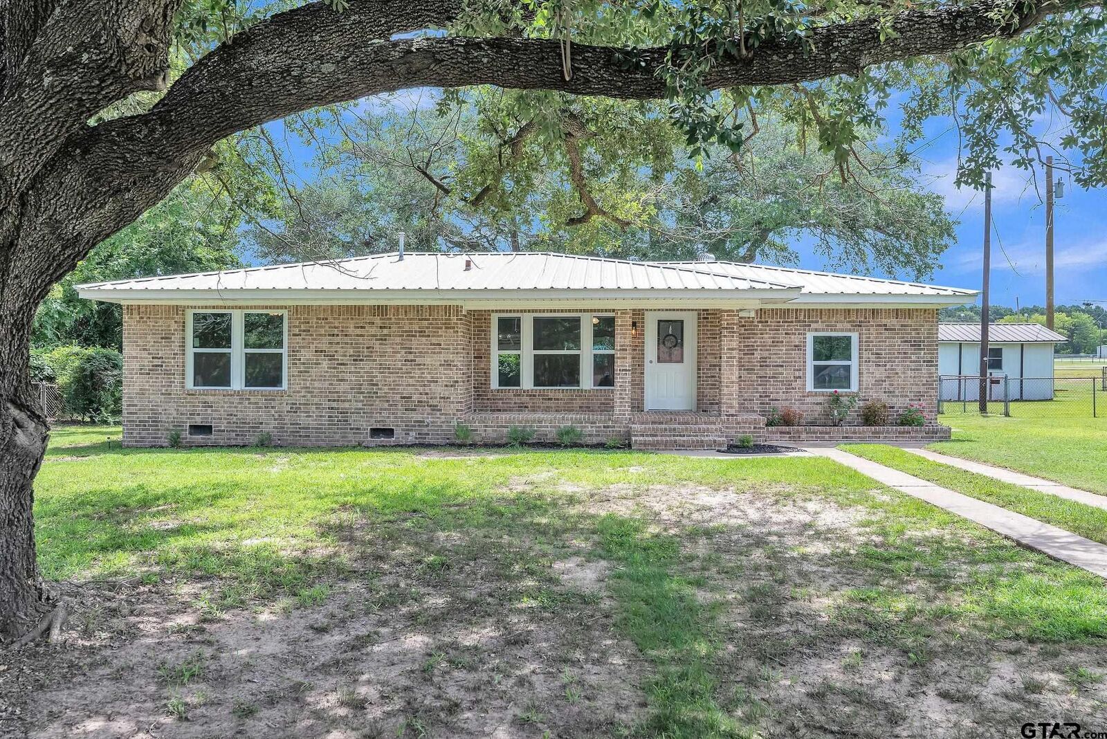 Property Photo: 1322 US Highway 271 N TX 75644
