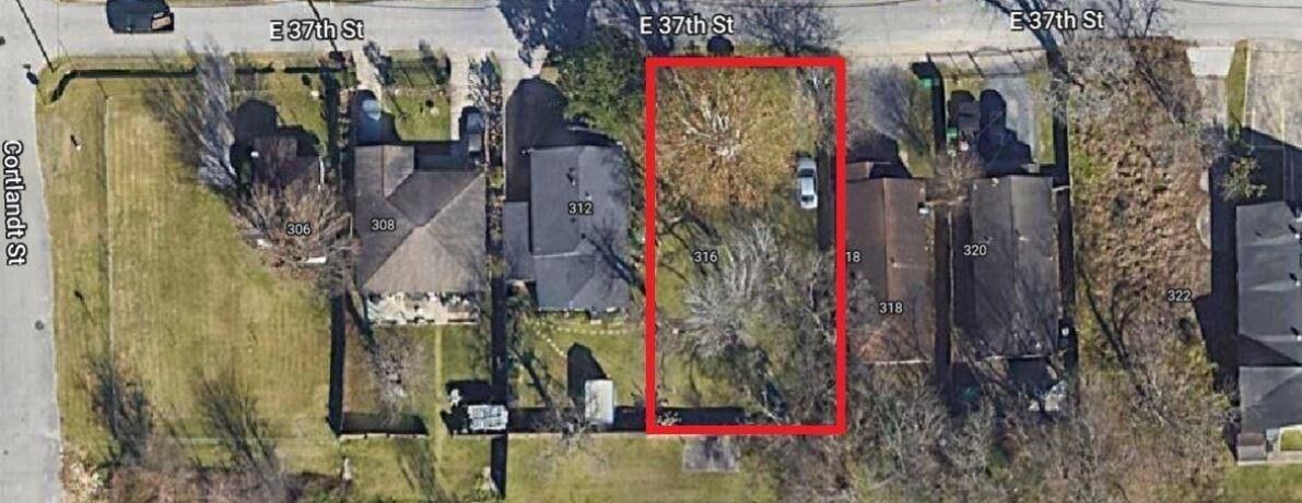 Property Photo:  316 E 37th Street  TX 77018 