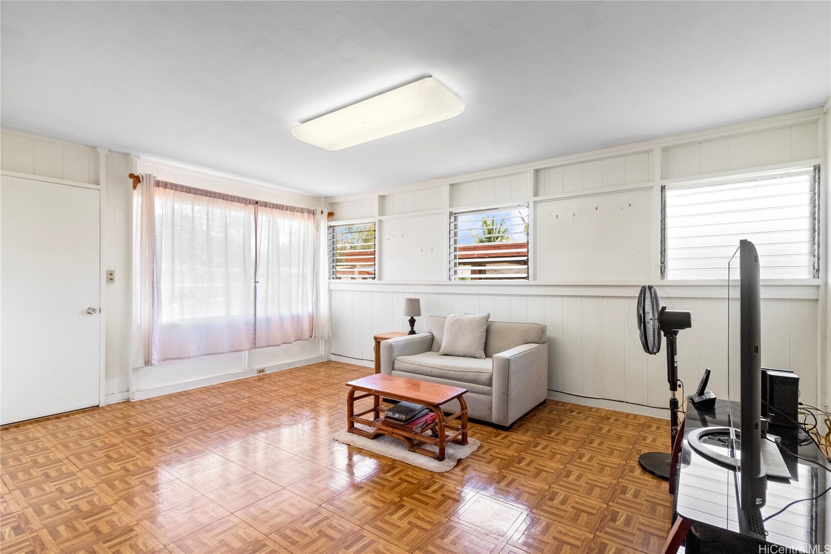 Property Photo: 91-960 Hanakahi Street HI 96706
