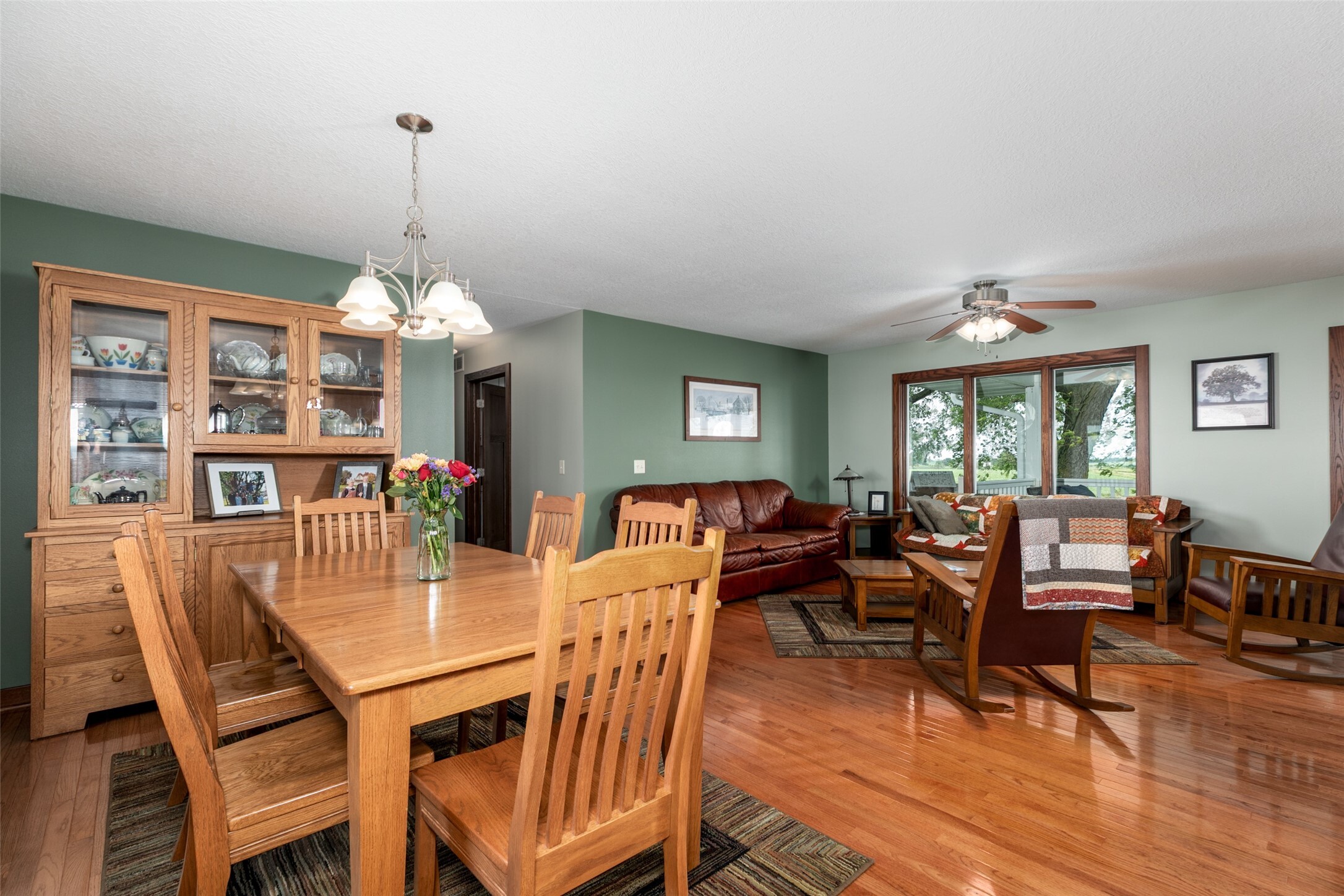 Property Photo: 9327 Hwy F-70 W Highway IA 50170