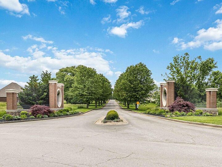 Property Photo: 35 Waitsboro Circle KY 42503