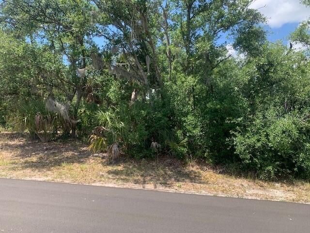 Property Photo: 3321 Audette Street FL 33948