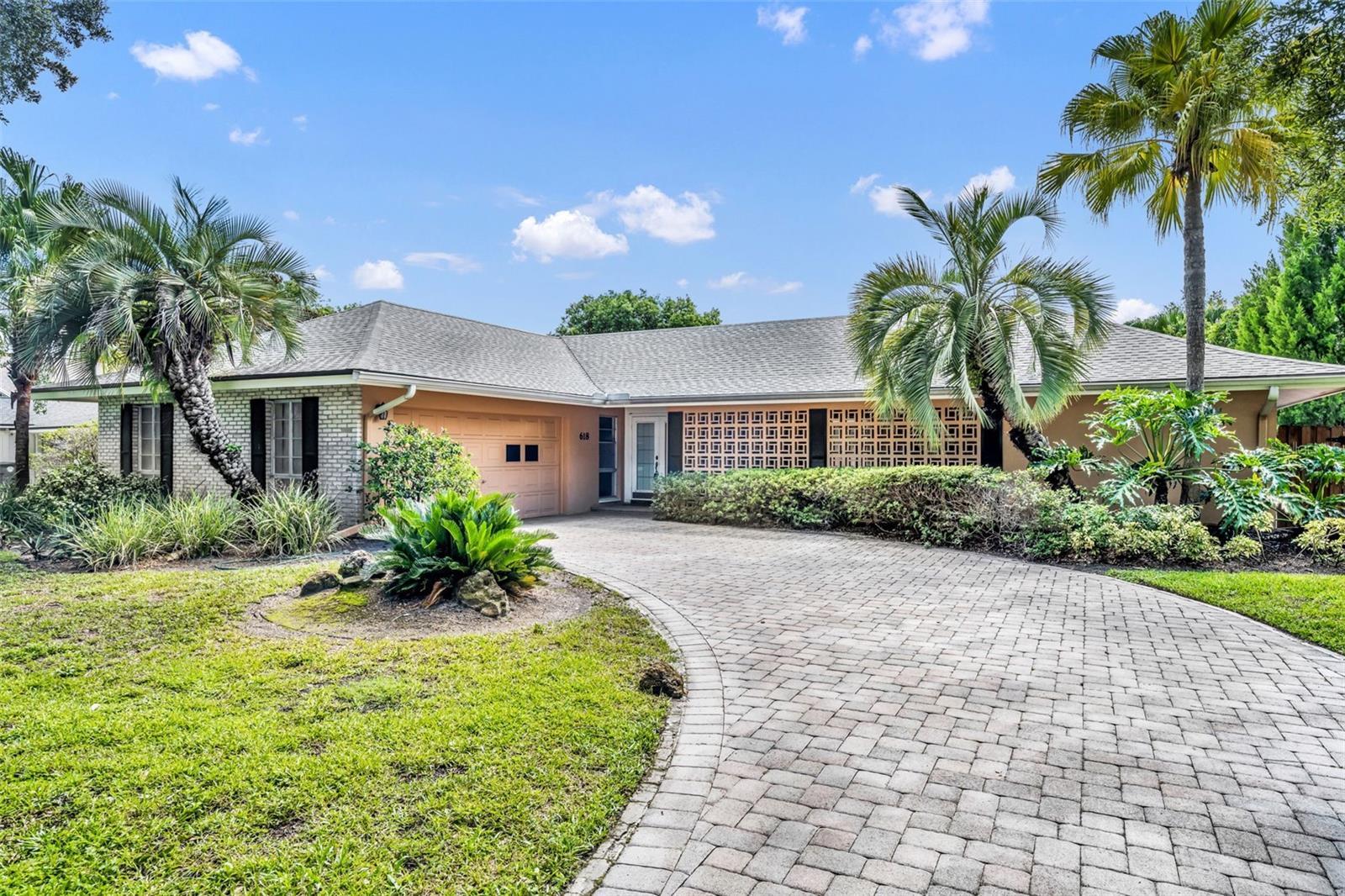 Property Photo: 618 Blairshire Circle FL 32792