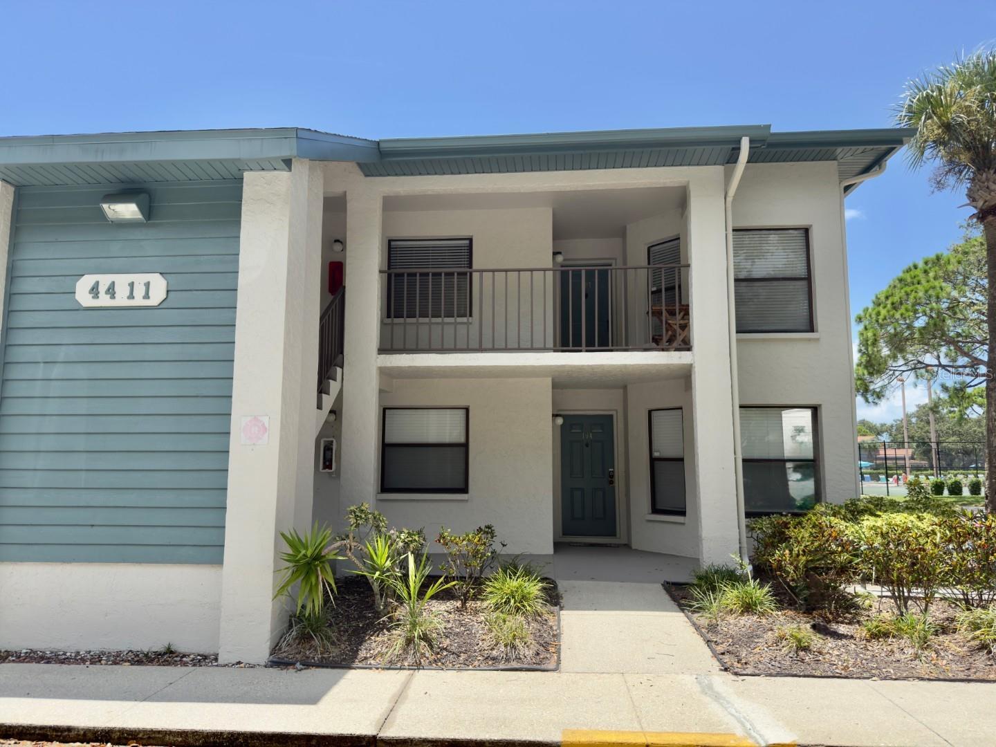 Property Photo: 4411 46th Avenue W 204 FL 34210