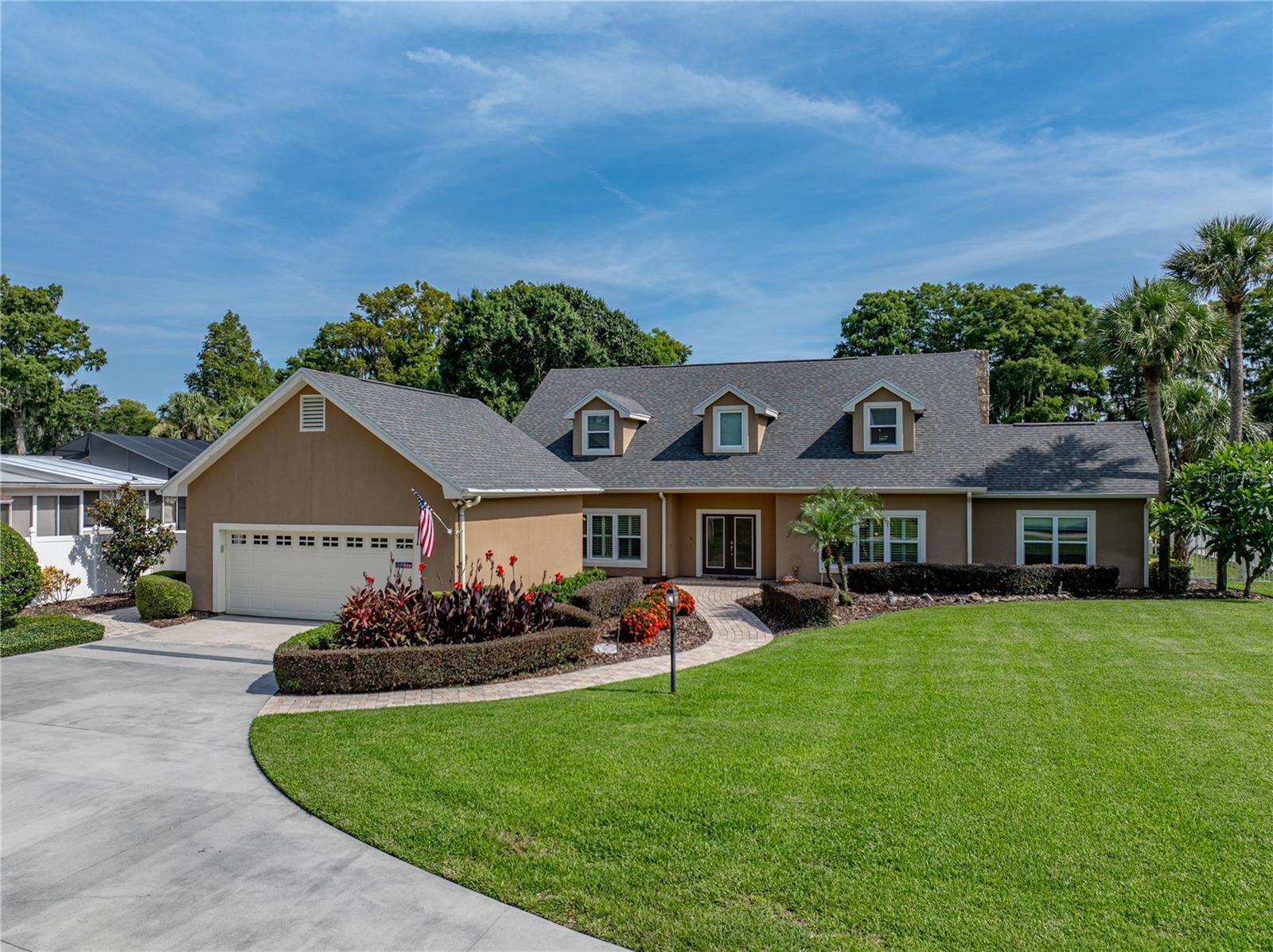 Property Photo: 1123 Cypress Point W FL 33884