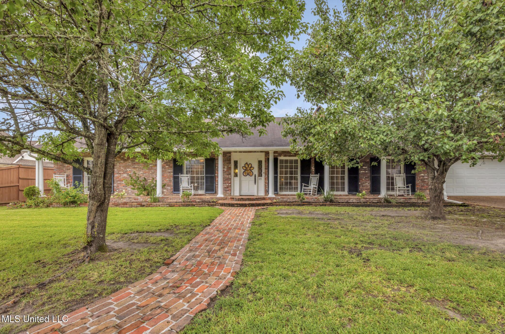 Property Photo: 35 Greenbriar Drive MS 39507