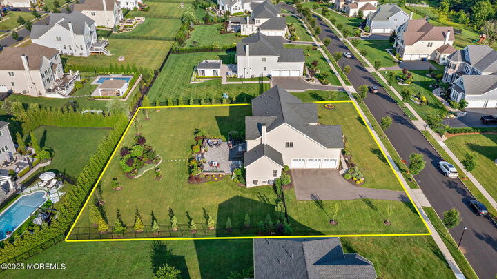 Property Photo:  32 Waterford Way  NJ 07738 