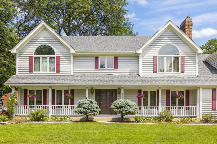 Property Photo:  1565 Orchard Road  IL 60189 