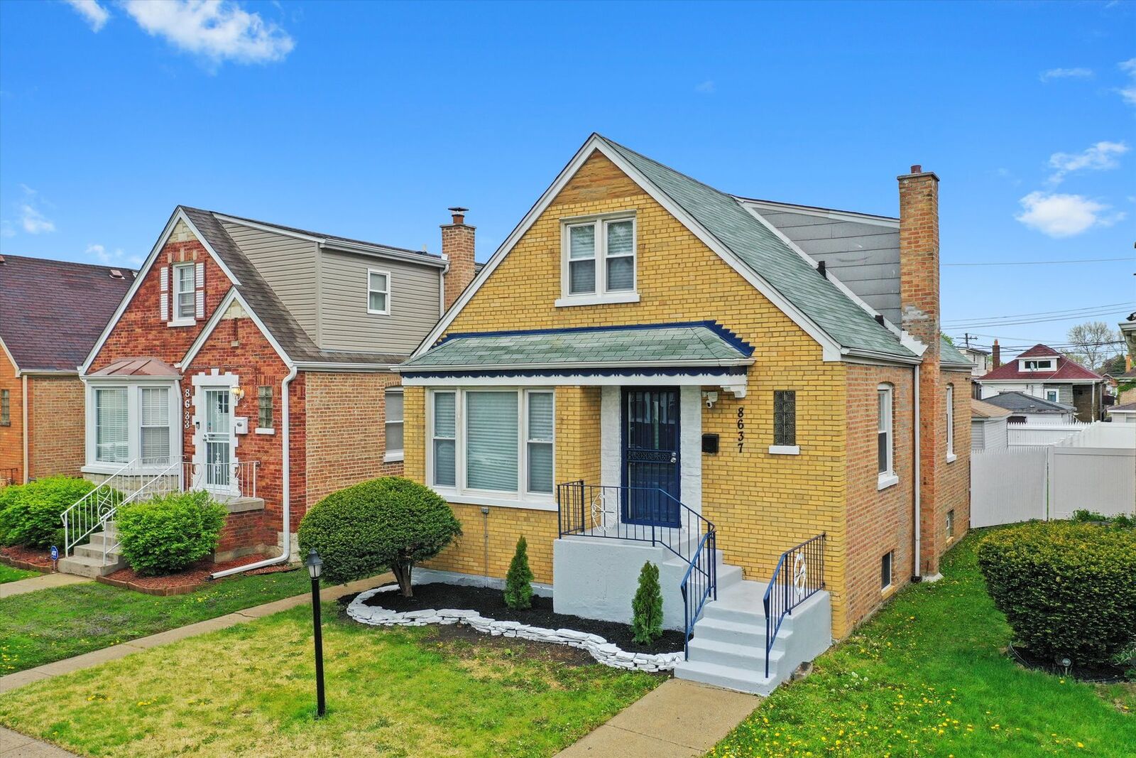 Property Photo: 8637 S Honore Street IL 60620