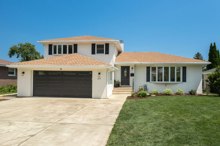 29 Grand Central Lane  Schaumburg IL 60193 photo