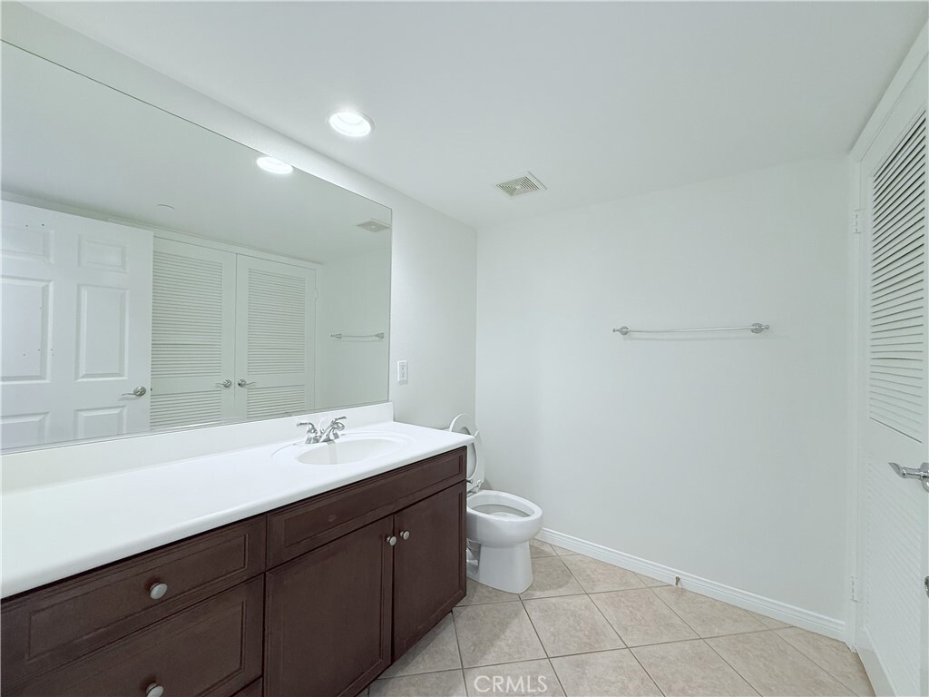 Property Photo:  1331 Abelia  CA 92606 