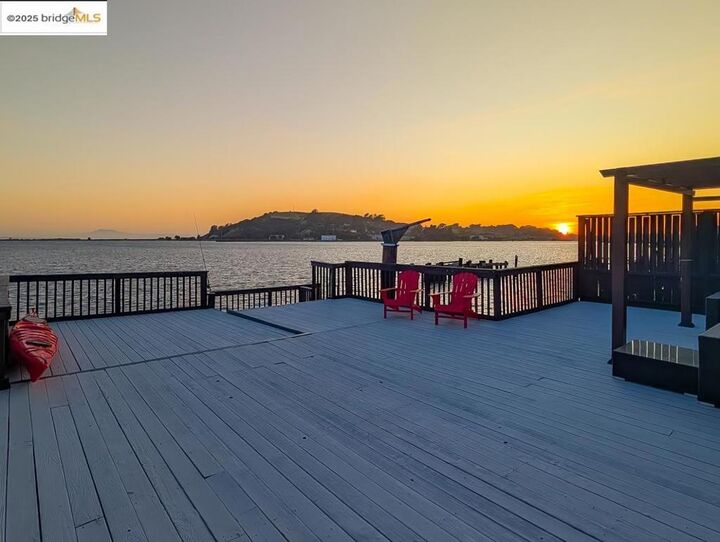 8 Sandy Beach Road  Vallejo CA 94590 photo